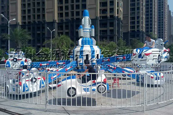 汽車造型自控飛機