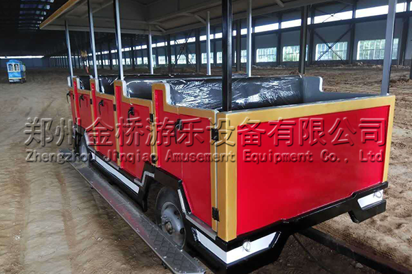 景區(qū)無軌火車