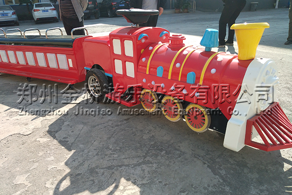 騎式無軌小火車