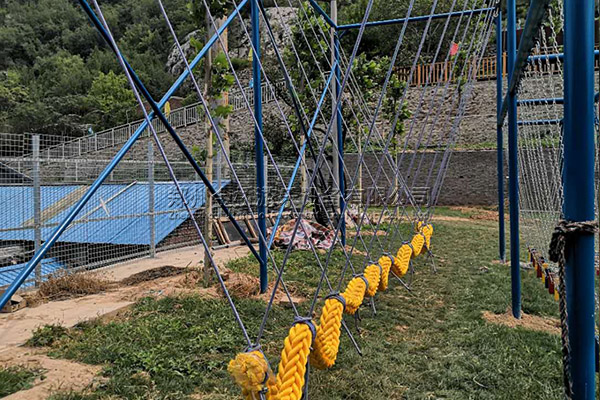 體能樂園