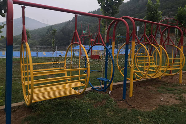 體能樂園